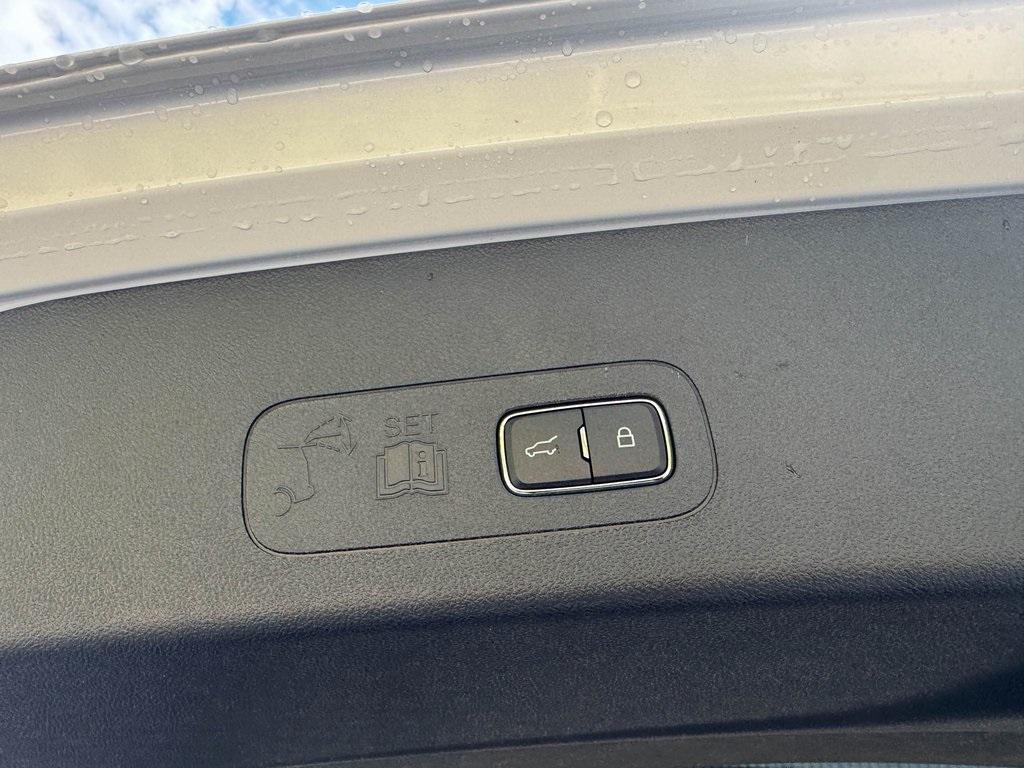 new 2025 Lincoln Aviator car, priced at $67,407