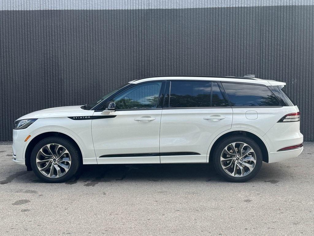 new 2025 Lincoln Aviator car, priced at $67,407