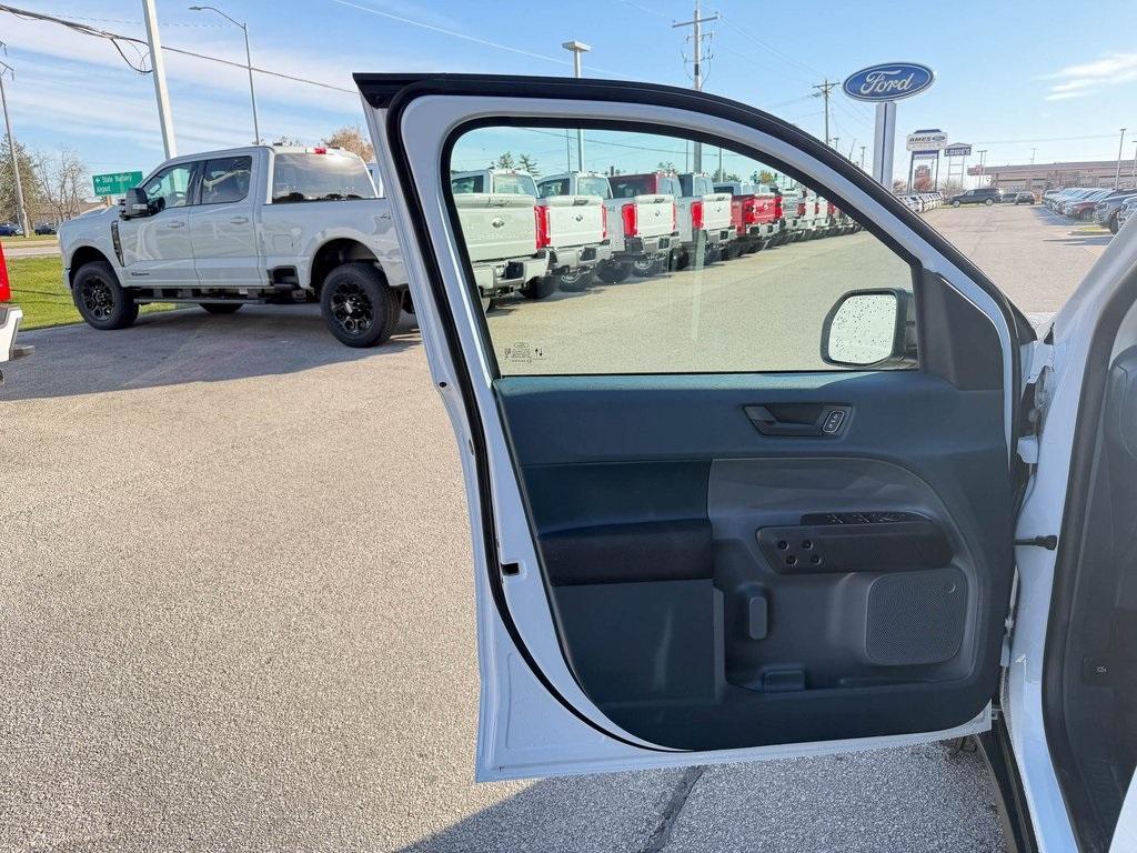 new 2025 Ford Maverick car, priced at $29,998