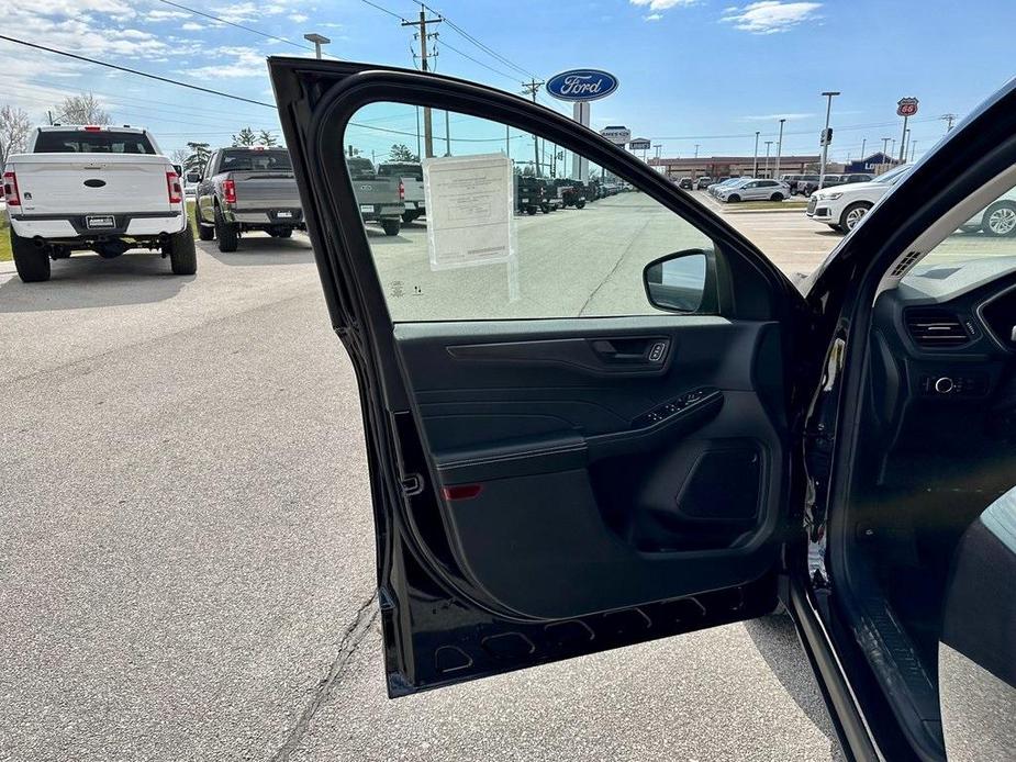 new 2024 Ford Escape car, priced at $31,954