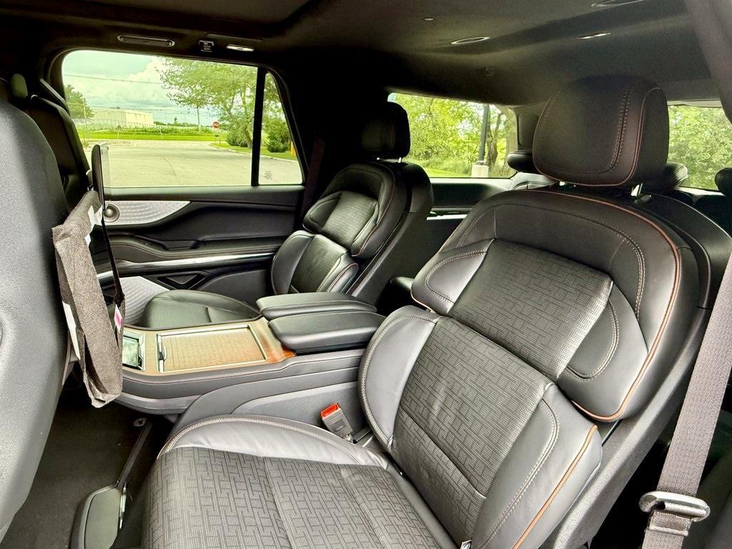 new 2025 Lincoln Navigator car, priced at $120,735