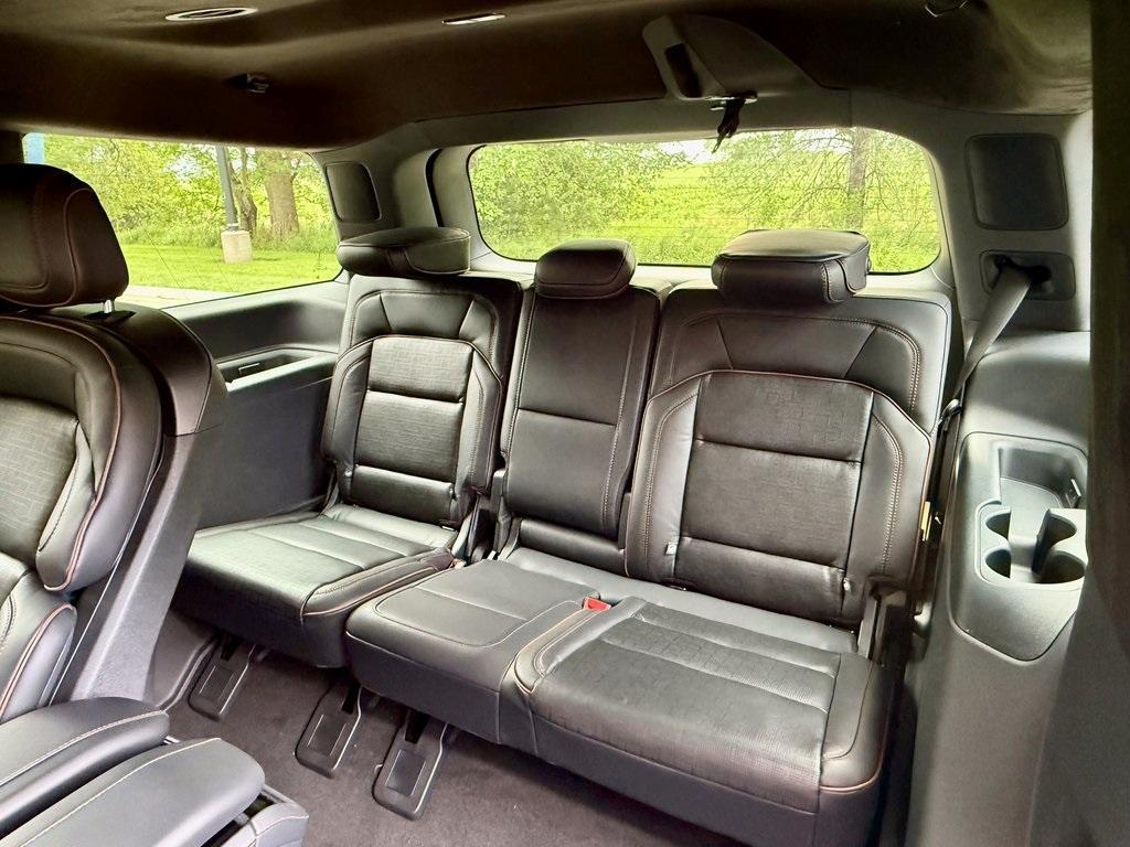 new 2025 Lincoln Navigator car, priced at $120,735