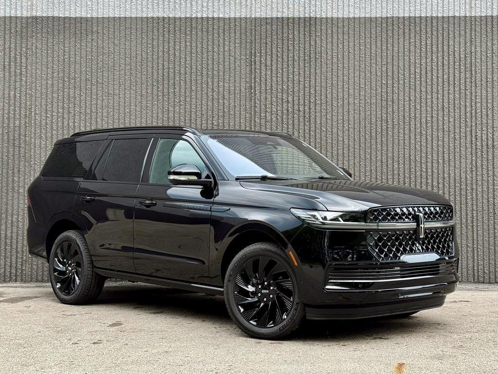 new 2025 Lincoln Navigator car, priced at $101,963