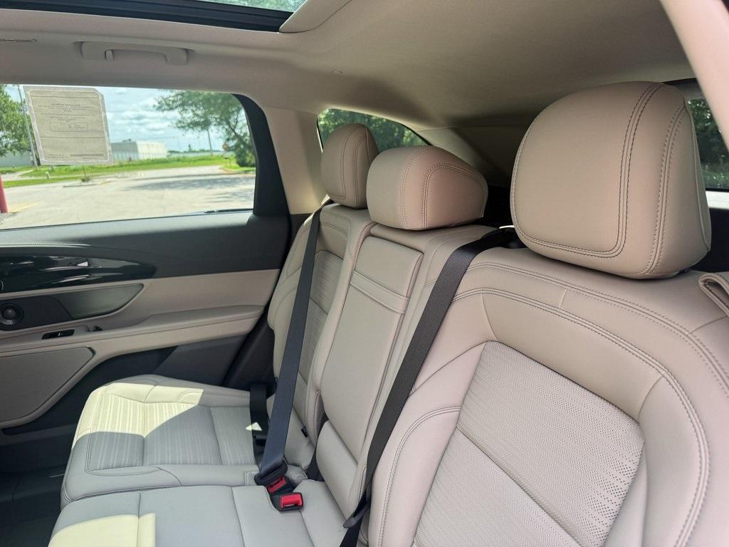 new 2025 Lincoln Nautilus car, priced at $65,998