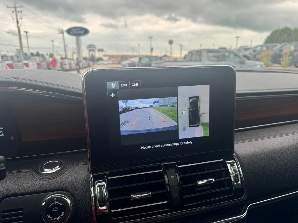 used 2019 Lincoln Navigator L car, priced at $30,968