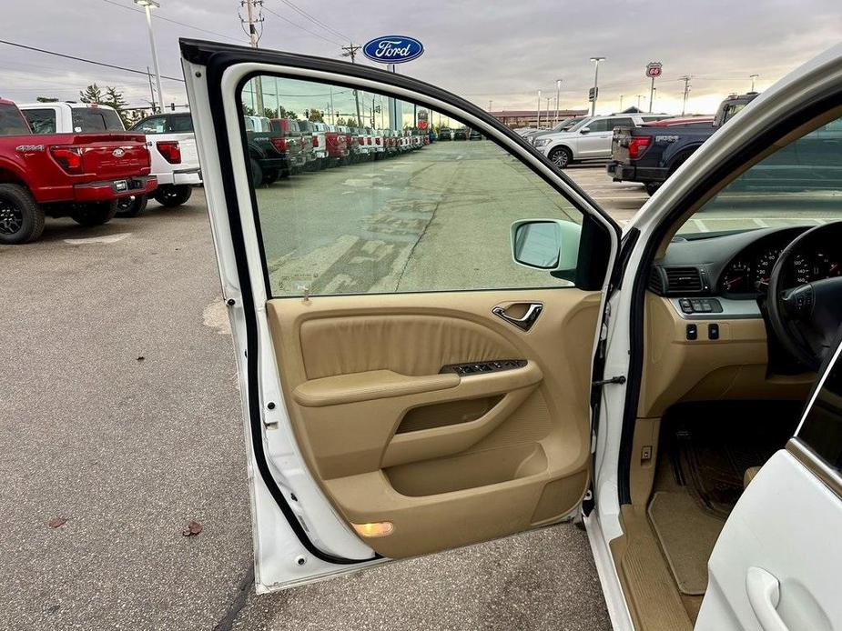 used 2009 Honda Odyssey car, priced at $3,989