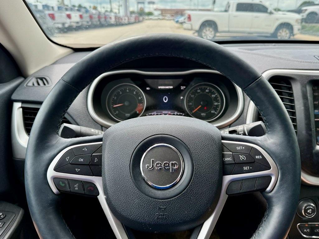 used 2015 Jeep Cherokee car, priced at $17,968