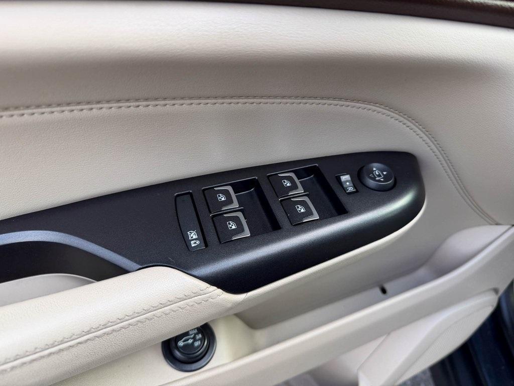 used 2014 Cadillac SRX car, priced at $7,424