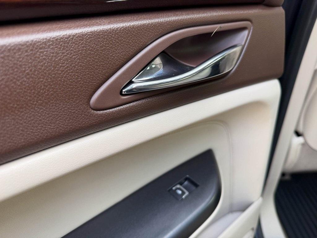 used 2014 Cadillac SRX car, priced at $7,424