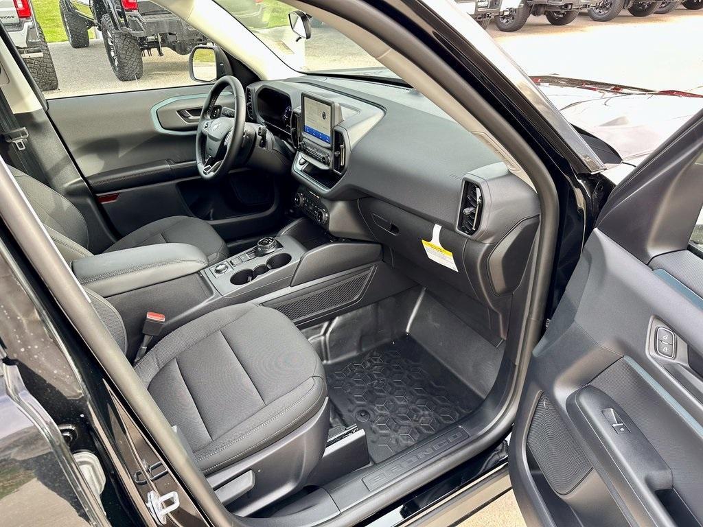 new 2024 Ford Bronco Sport car, priced at $39,247