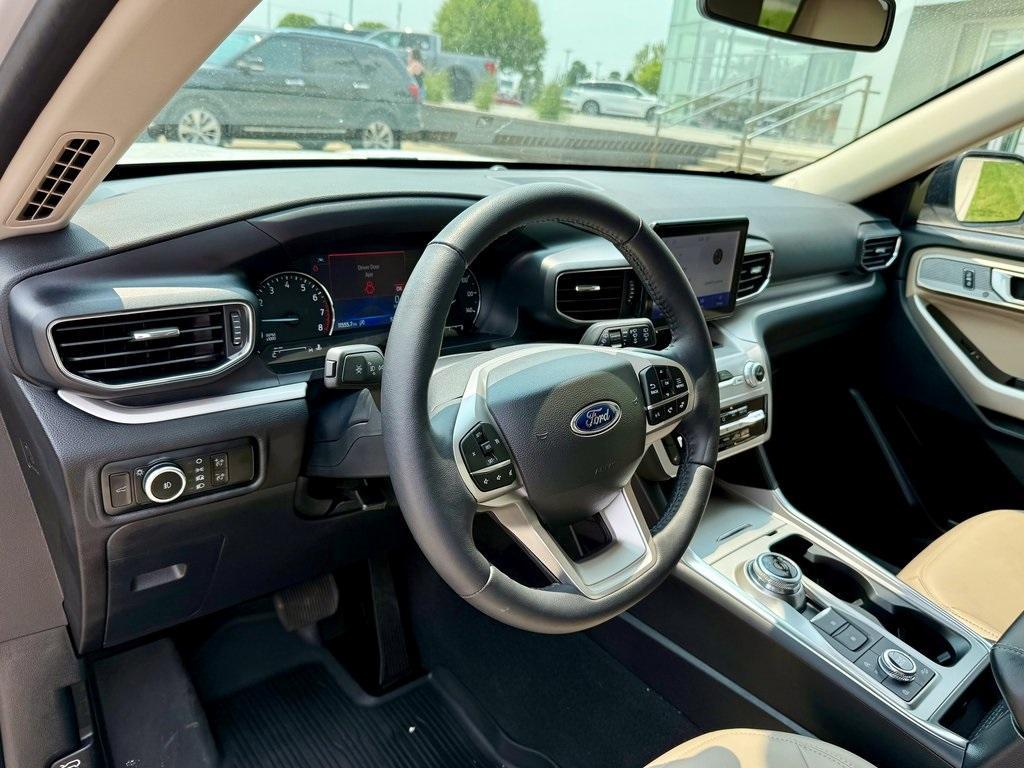 used 2023 Ford Explorer car, priced at $35,744