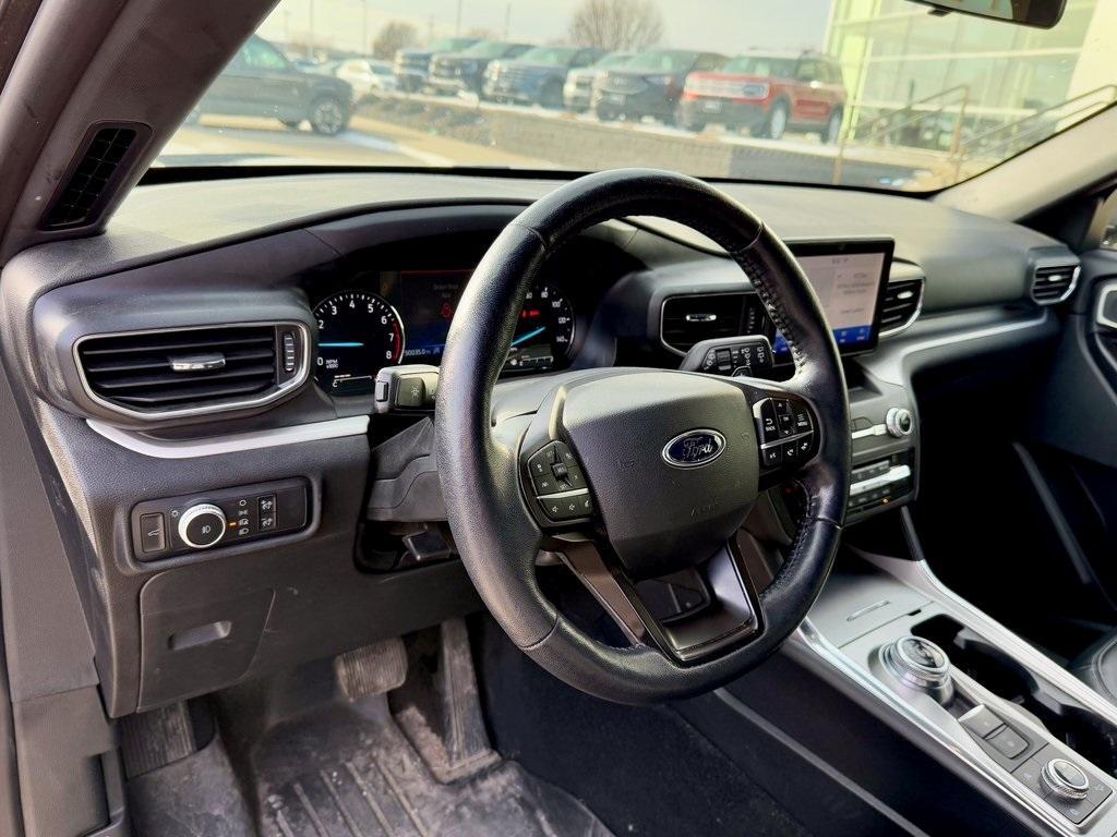 used 2020 Ford Explorer car