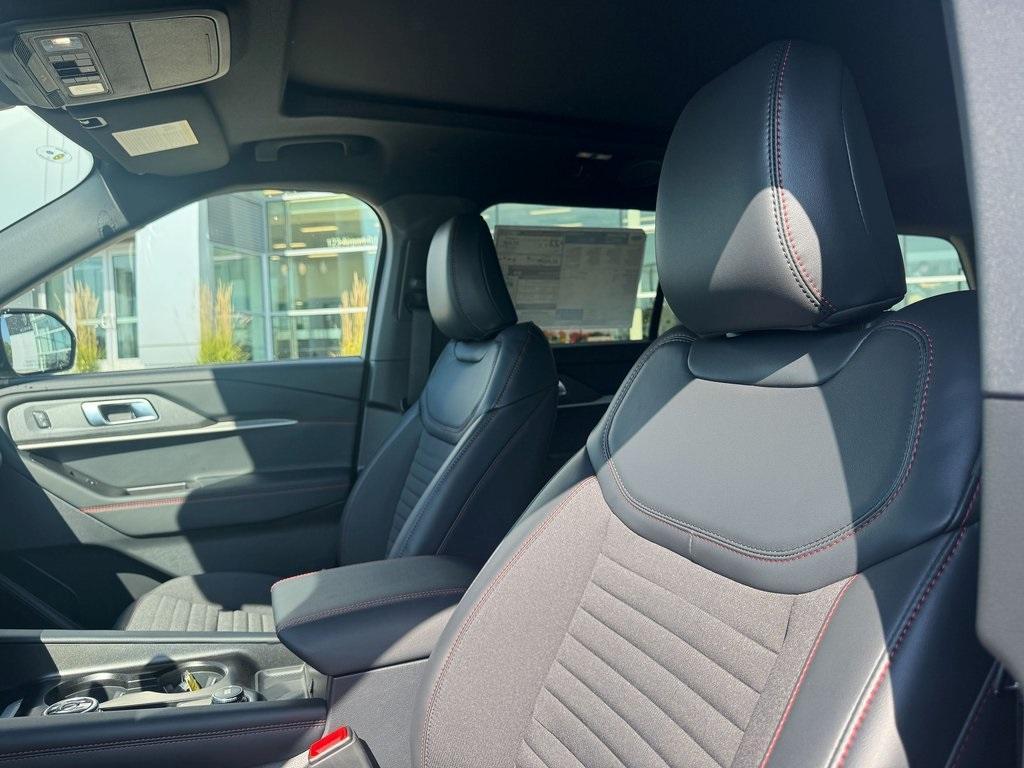 new 2025 Ford Explorer car, priced at $50,419