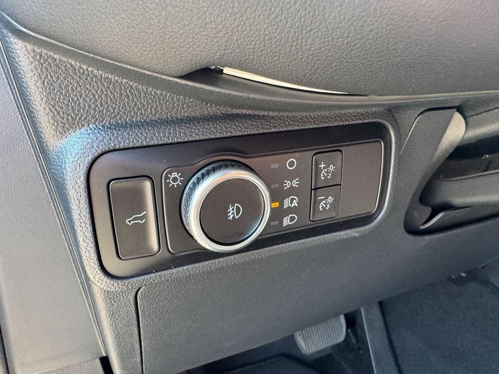 new 2025 Ford Explorer car, priced at $50,419