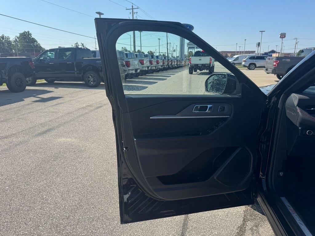 new 2025 Ford Explorer car, priced at $50,419