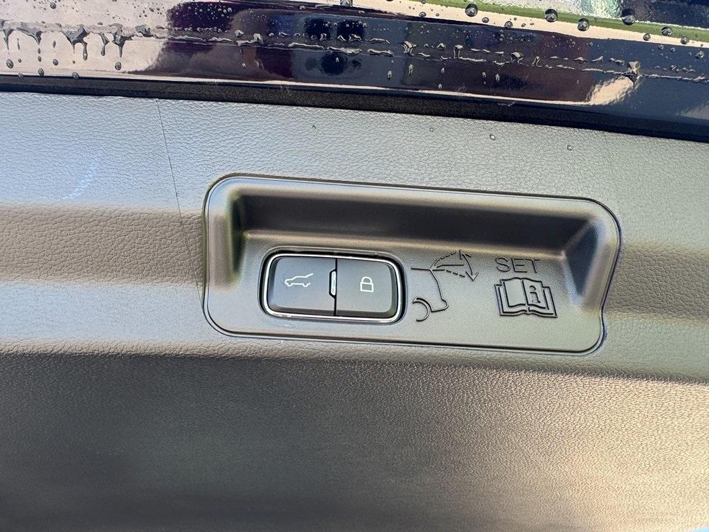 new 2025 Ford Explorer car, priced at $50,419