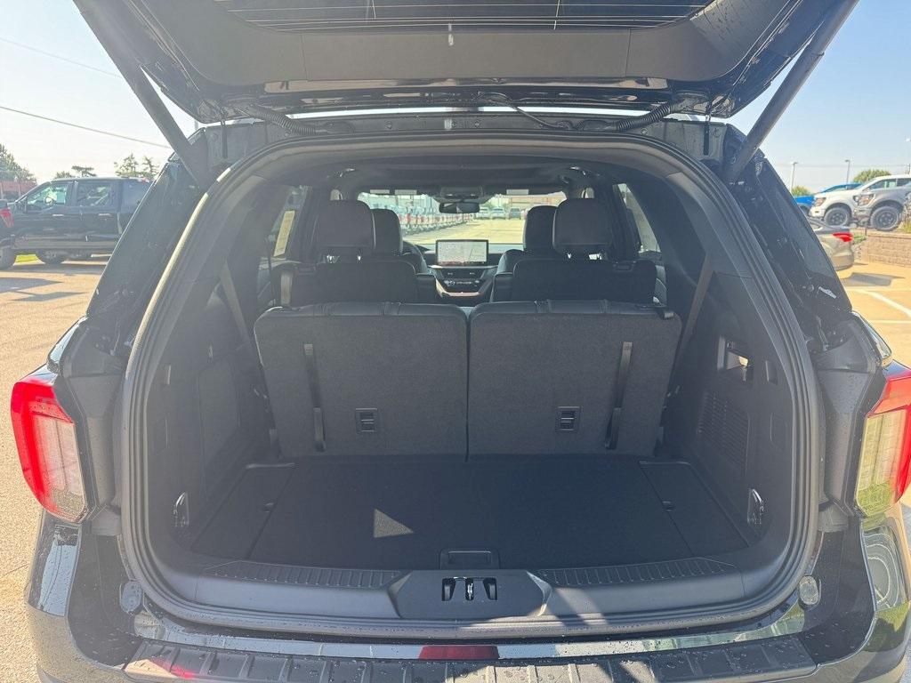 new 2025 Ford Explorer car, priced at $50,419