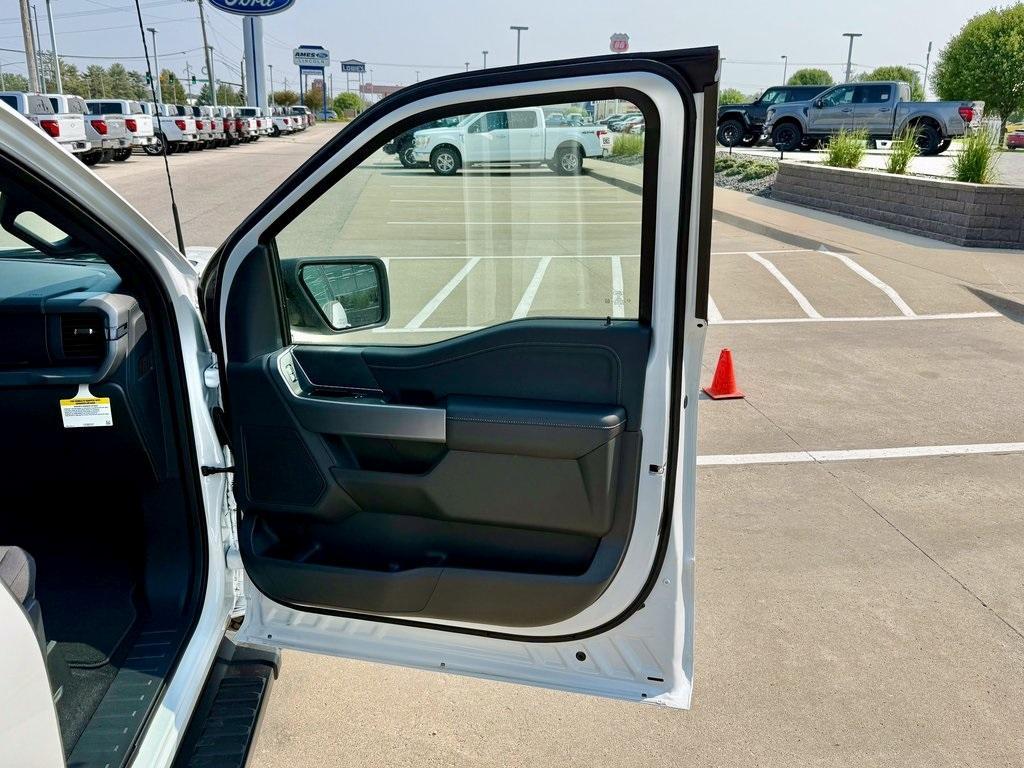 new 2025 Ford F-150 car, priced at $52,591