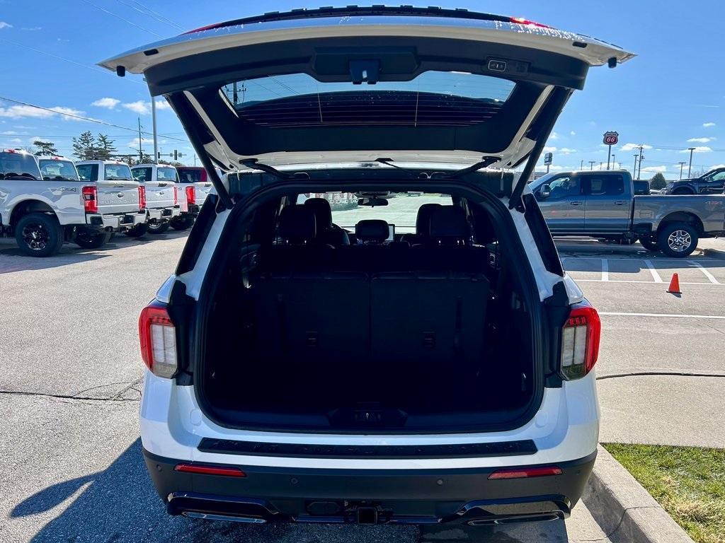 new 2026 Ford Explorer car, priced at $50,595