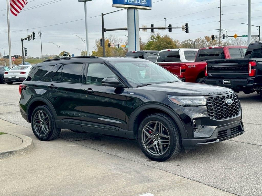 used 2025 Ford Explorer car, priced at $42,724