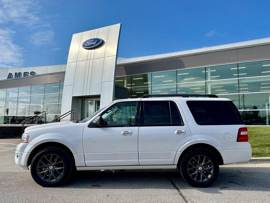 used 2017 Ford Expedition car, priced at $13,658