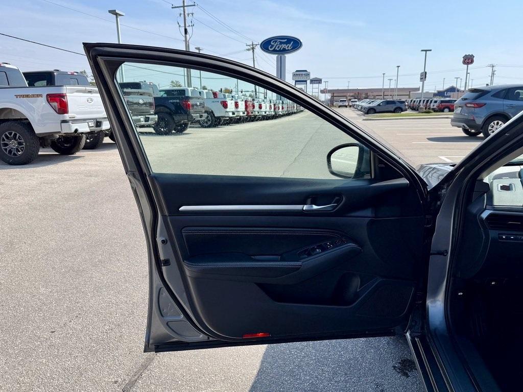 used 2019 Nissan Altima car, priced at $11,334