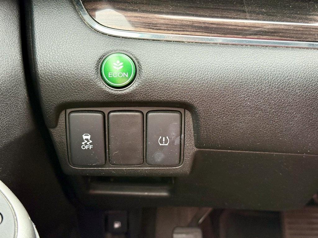used 2015 Honda CR-V car, priced at $11,978