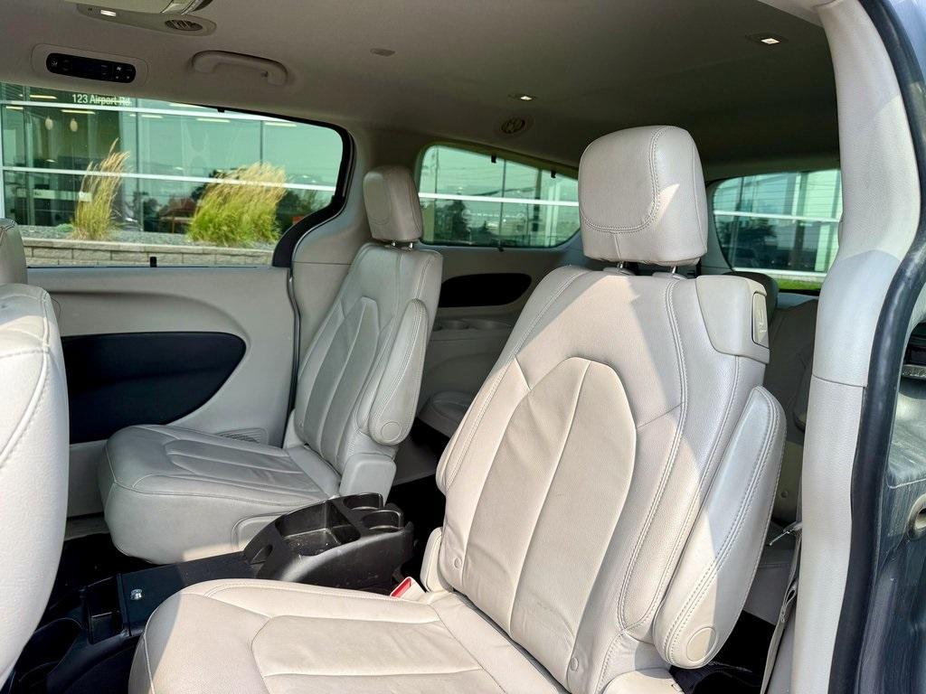 used 2017 Chrysler Pacifica car, priced at $10,458