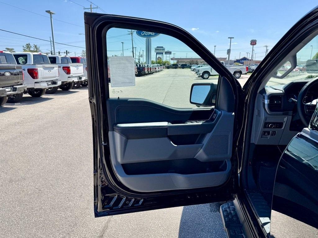 new 2025 Ford F-150 Lightning car, priced at $52,339