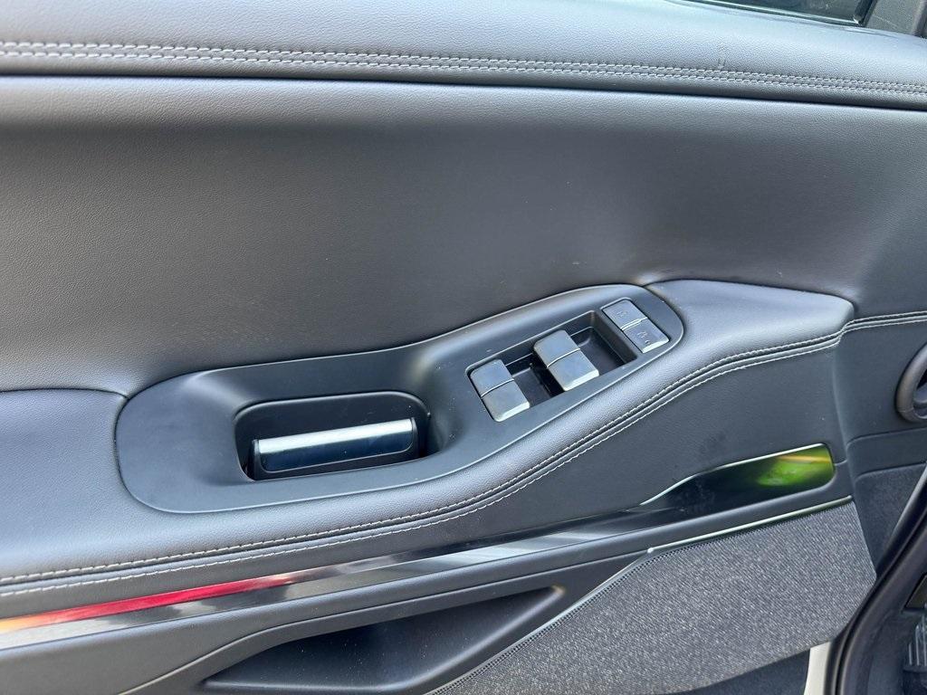 new 2025 Lincoln Navigator car, priced at $103,896