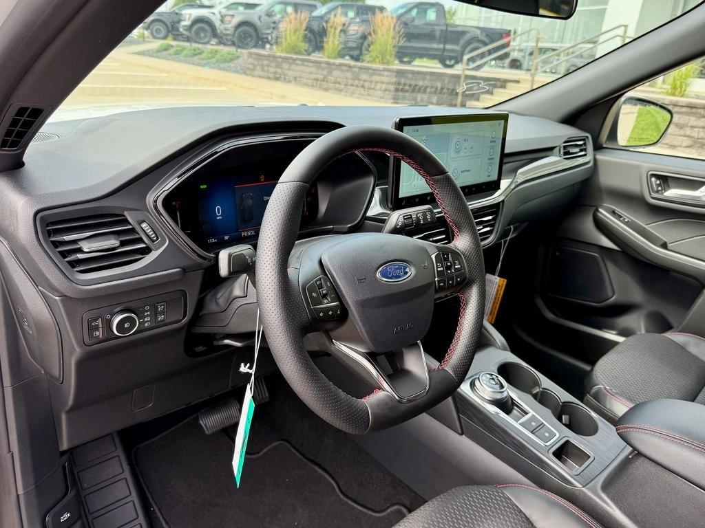 new 2025 Ford Escape car, priced at $33,489