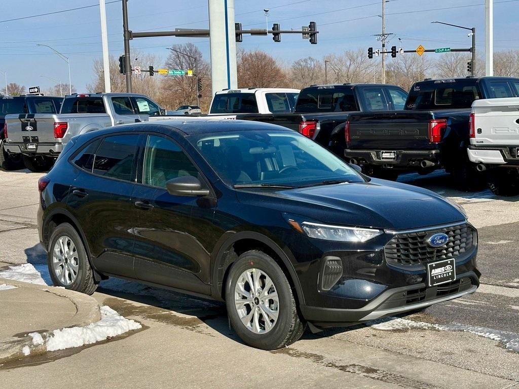 new 2025 Ford Escape car, priced at $29,998