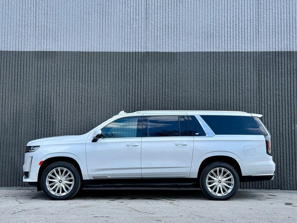 used 2024 Cadillac Escalade ESV car, priced at $79,892