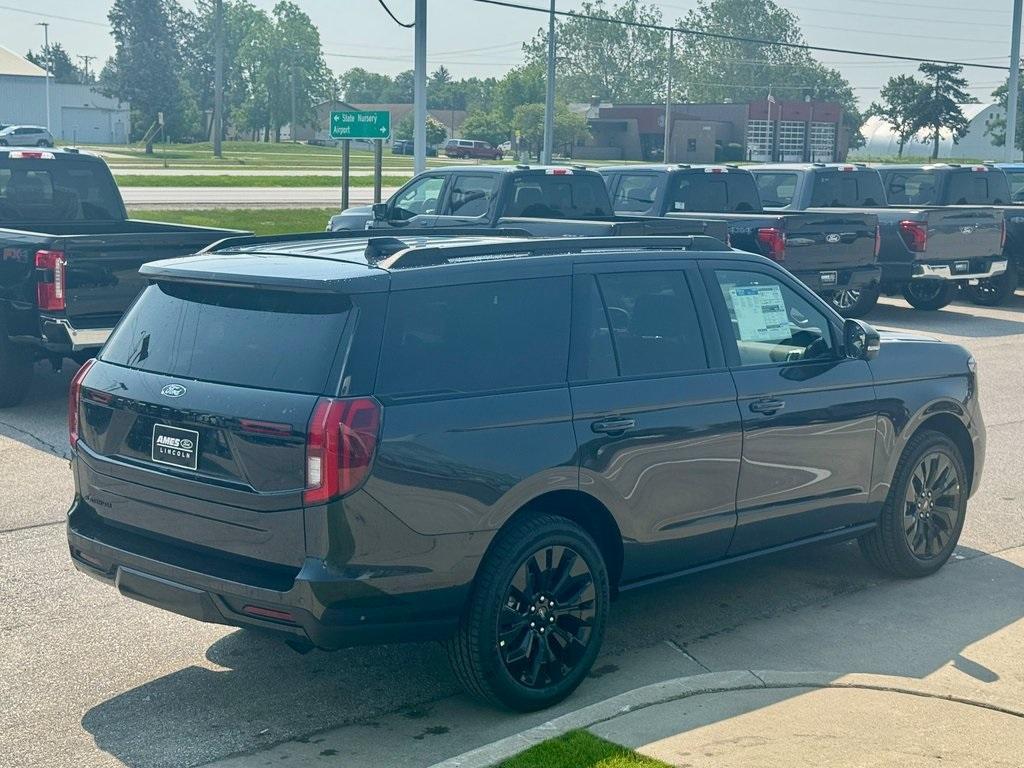 new 2025 Ford Expedition car, priced at $79,498