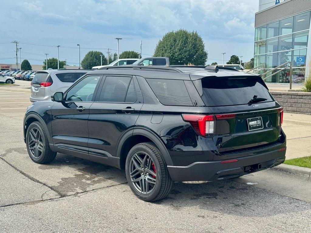 new 2025 Ford Explorer car, priced at $49,982