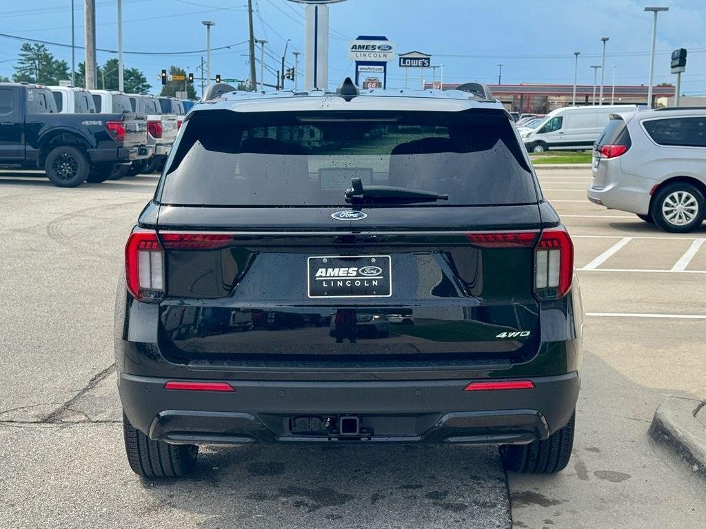 new 2025 Ford Explorer car, priced at $49,982