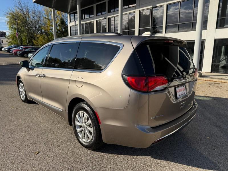 used 2017 Chrysler Pacifica car, priced at $14,999