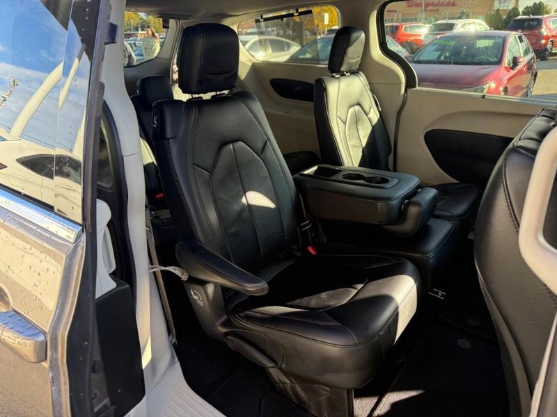 used 2017 Chrysler Pacifica car, priced at $14,999