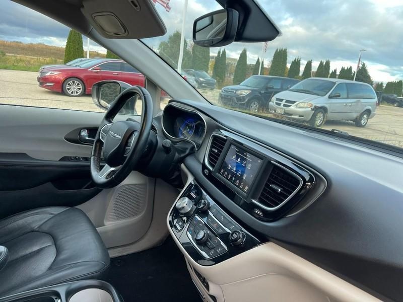 used 2020 Chrysler Pacifica car, priced at $16,993