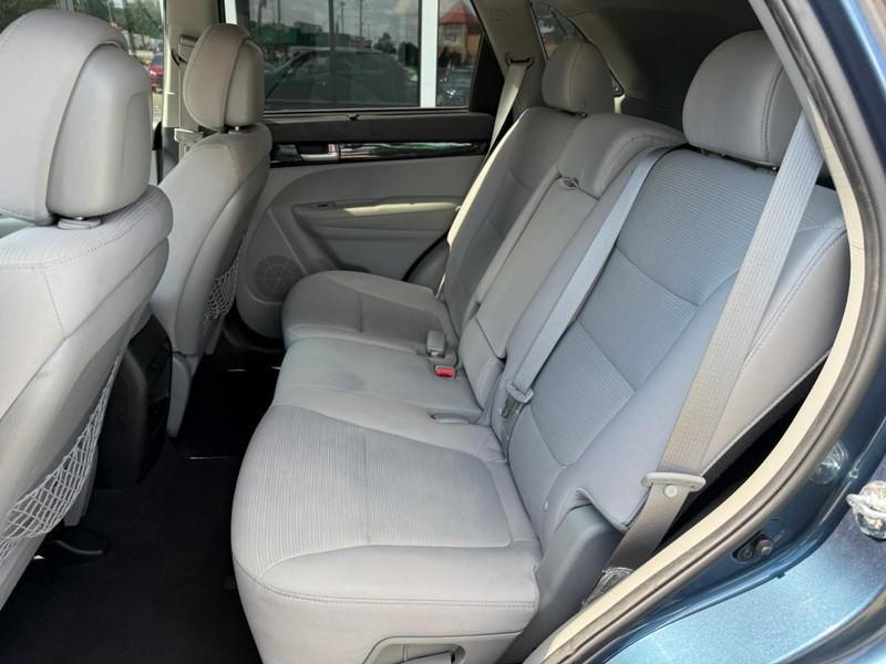 used 2014 Kia Sorento car, priced at $12,999