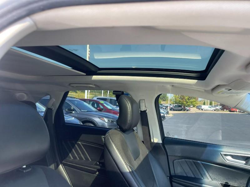 used 2015 Ford Edge car, priced at $10,991