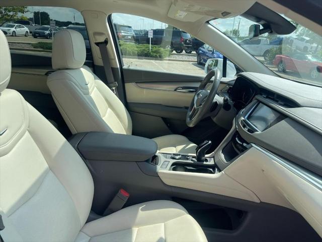 used 2020 Cadillac XT5 car, priced at $29,999