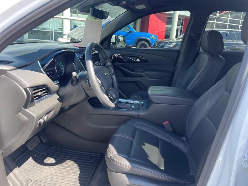 used 2022 Chevrolet Traverse car, priced at $34,993