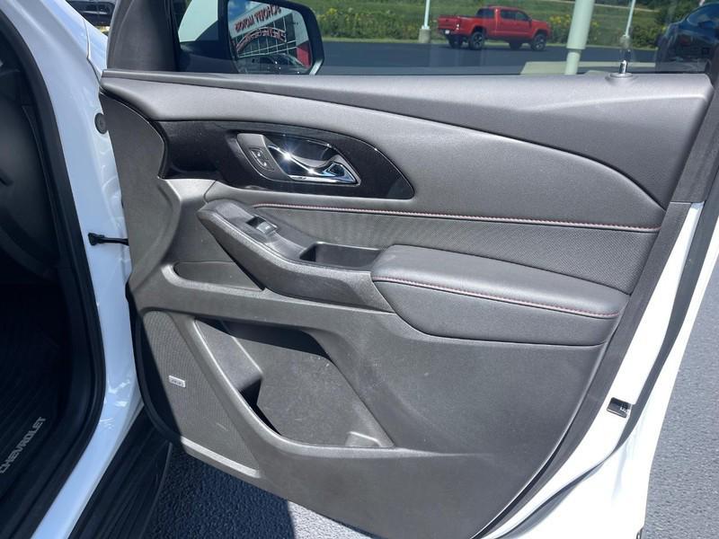 used 2022 Chevrolet Traverse car, priced at $34,993