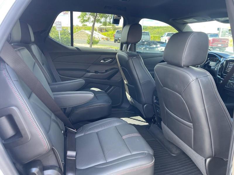 used 2022 Chevrolet Traverse car, priced at $34,993