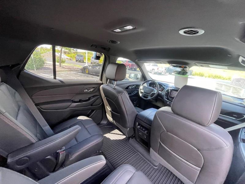 used 2022 Chevrolet Traverse car, priced at $34,993