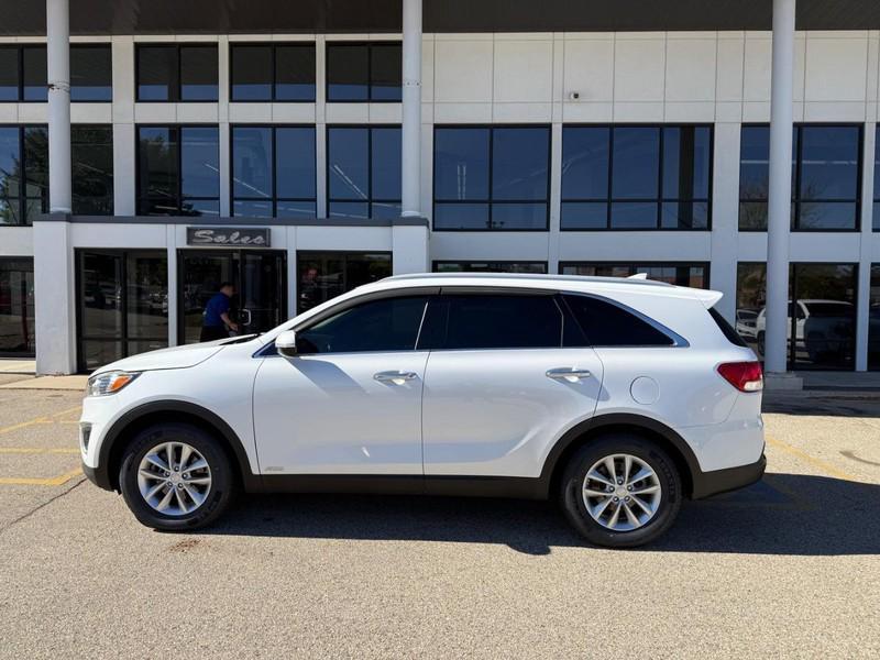used 2018 Kia Sorento car, priced at $14,999