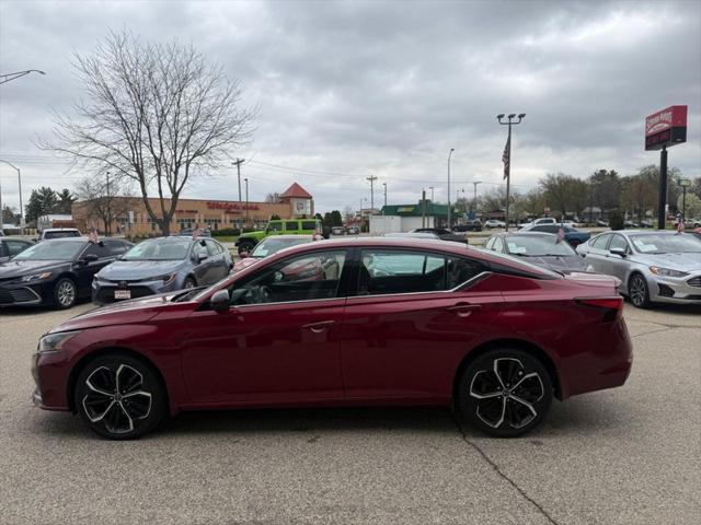 used 2023 Nissan Altima car, priced at $24,995