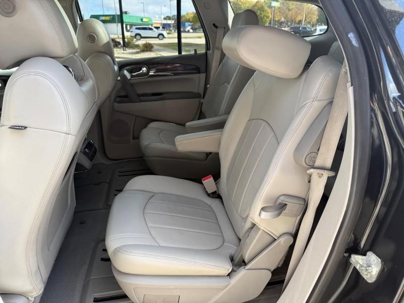 used 2015 Buick Enclave car, priced at $15,995