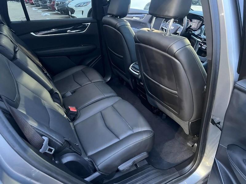 used 2021 Cadillac XT6 car, priced at $32,900